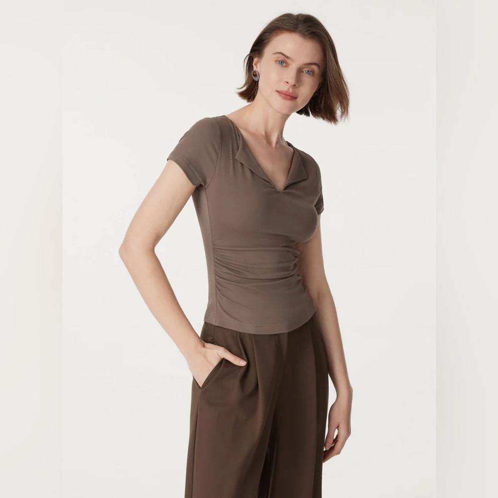 OGL V-neck Side Brami Tee NWT - Picture 3 of 10